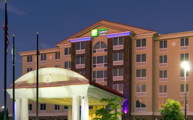 Holiday Inn Express Hotel & Suites Fort Myers East - The Forum, an IHG Hotel