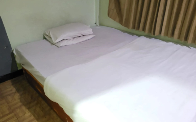 Hotel O Pondok Kula Rumbih Syariah – Guest Rooms – Bakambat