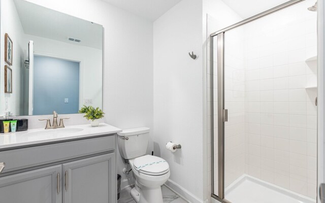 Tvpm-4263pd/sl 5 Bedroom Townhouse by RedAwning