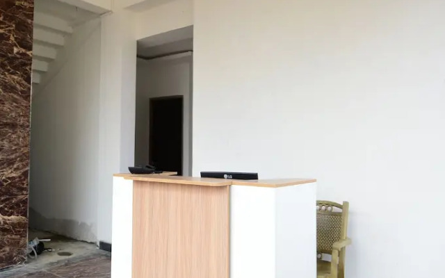 V Wella Inn By OYO Rooms