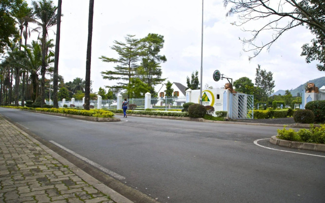 Discover Rwanda Gisenyi Beach