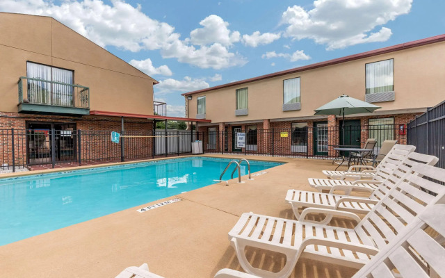 Quality Inn Columbia Airport