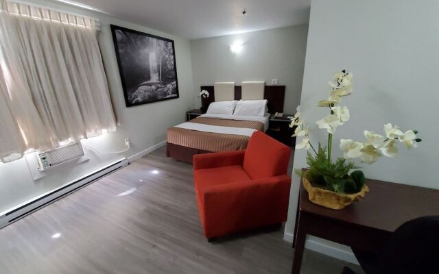 Surrey Central Inn