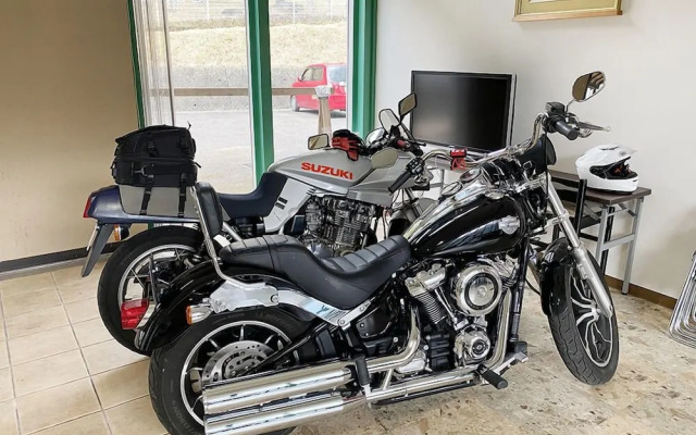 Riverside Hostel B&B – Hostel