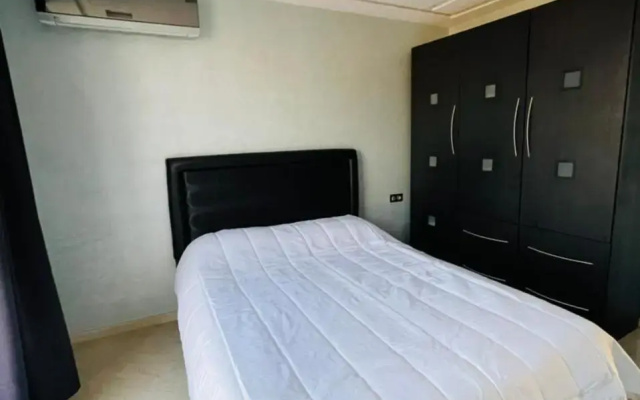 Very nice apartment near the city center & beach