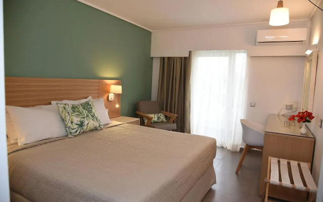 Palm Beach Hotel - Adults only