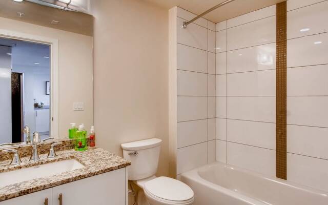 Beautiful 3 Bedroom Luxury Bldg