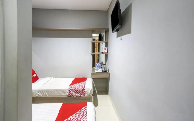 Wisma Kebon Kacang 9 by OYO Rooms