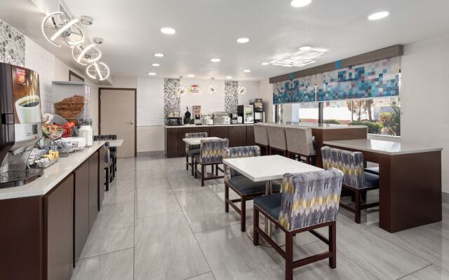 Super 8 Prattville/Montgomery