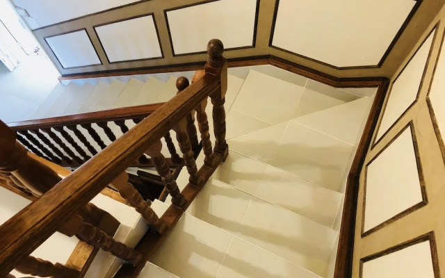 Eden Rose Manor
