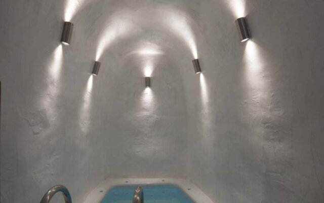 Daydream Luxury Suites