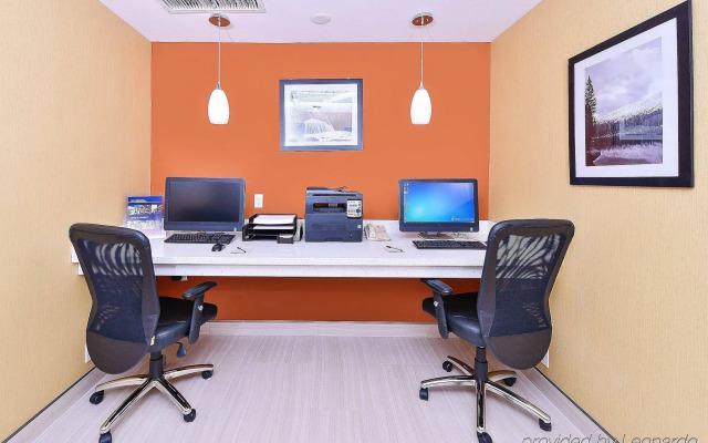 Best Western Plus Fresno Airport Hotel