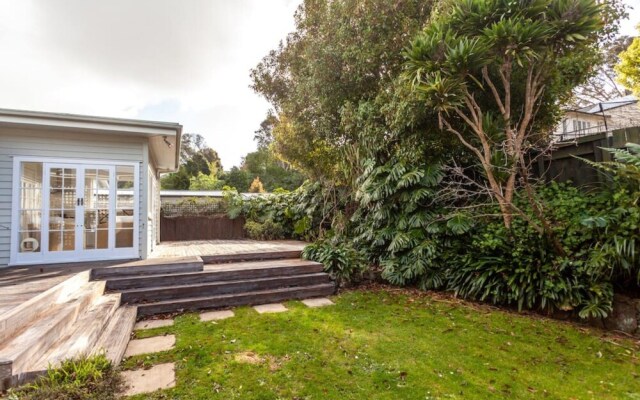 Sunny & Spacious Character Villa