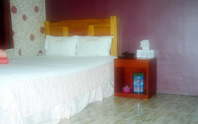 Monaco Motel
