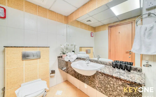 KOHH - 2BR in Marina Diamond 6