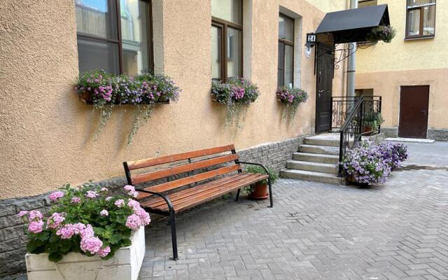 Апартаменты на проспекте Английский 24