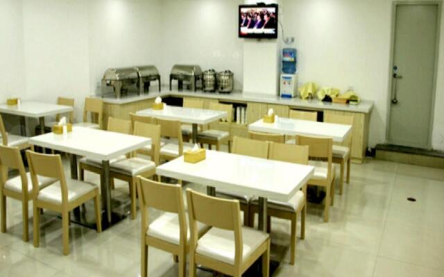 Hanting Hotel Urumqi Kashen Xi Road