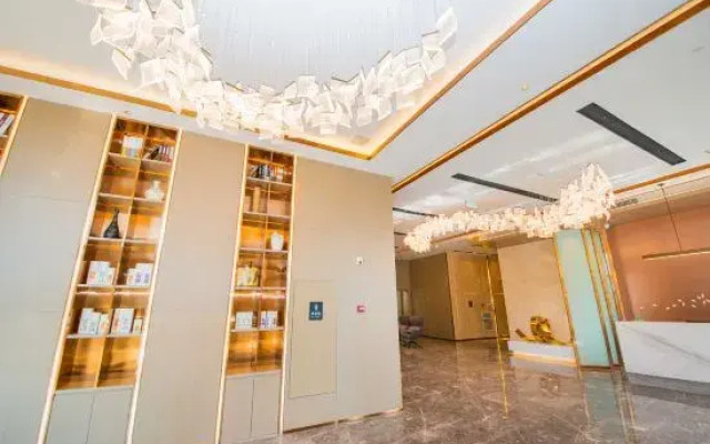 Lavande Hotel(Tongshan Wanda Plaza Yuquanhe Subway Station Store)