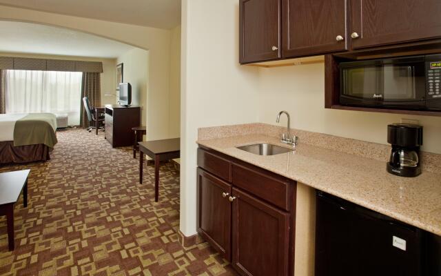 Holiday Inn Express Hotel & Stes Kansas City Sports Complex, an IHG Hotel