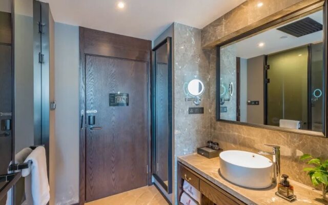 Rezen Dong Hotel (Harbin West Railway Station, Wanda Plaza)