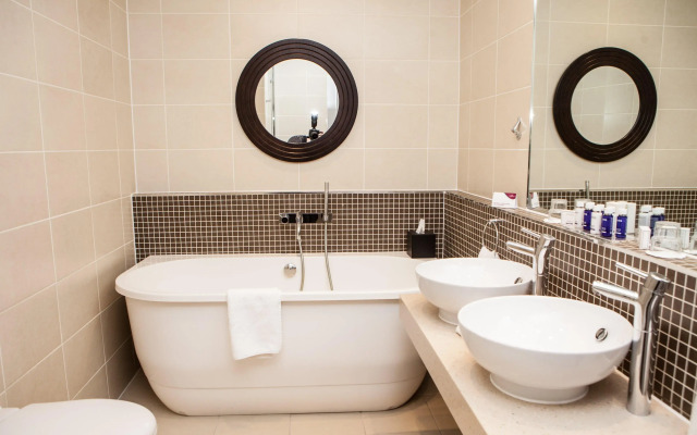 Elite Venue Selection Felbridge - Gatwick