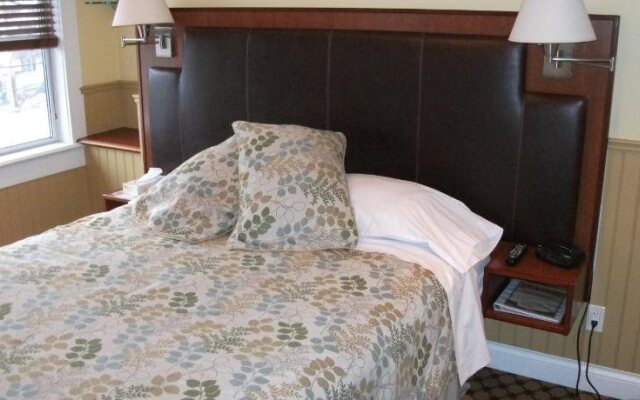 Salt Spring Inn