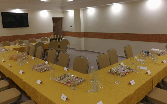 Viesbutis Kelyje
