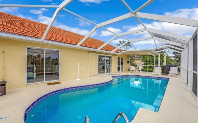 Pet-friendly Home With Southern Exposure and Pool