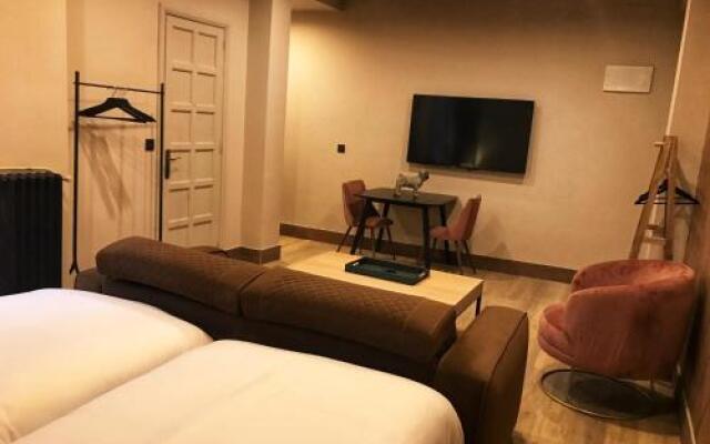 Suite 1907 Oviedo