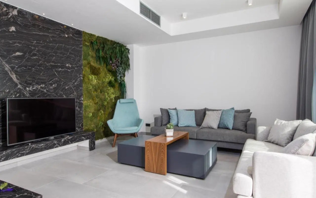 Luxury Villa Helios 5*