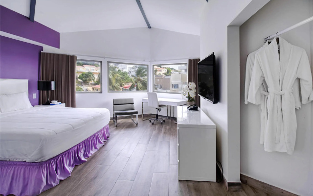 Commodore Suites, SureStay Collection by Best Western