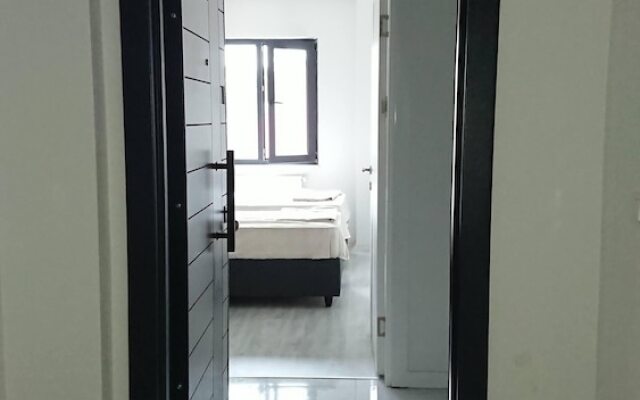 ismail yılmaz apart