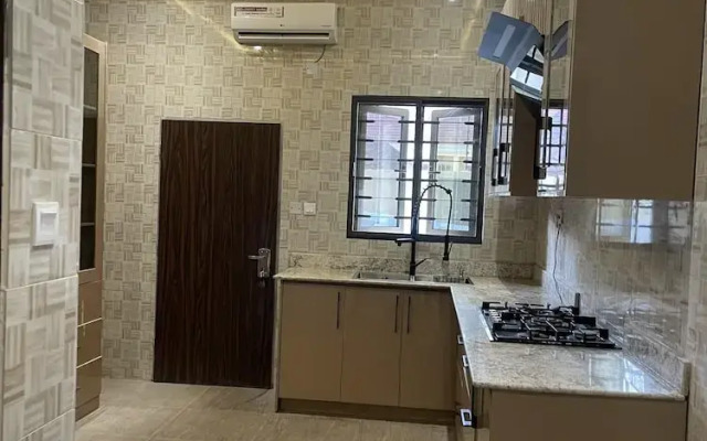 Charming 3-bed House in Kubwa
