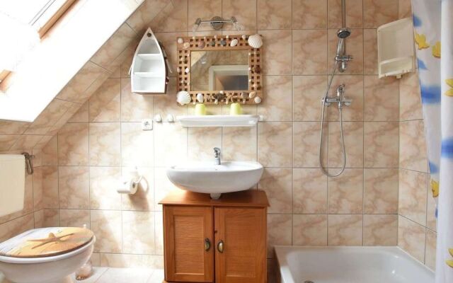 Luxury Apartment in Kühlungsborn with Terrace and Garden