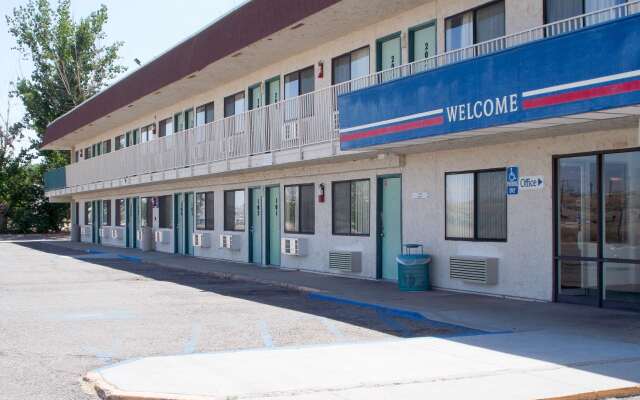 Motel 6 Green River, UT