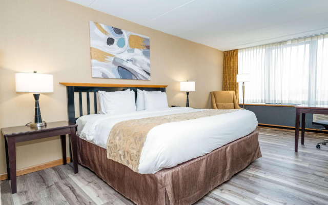 Radisson Hotel Milwaukee West