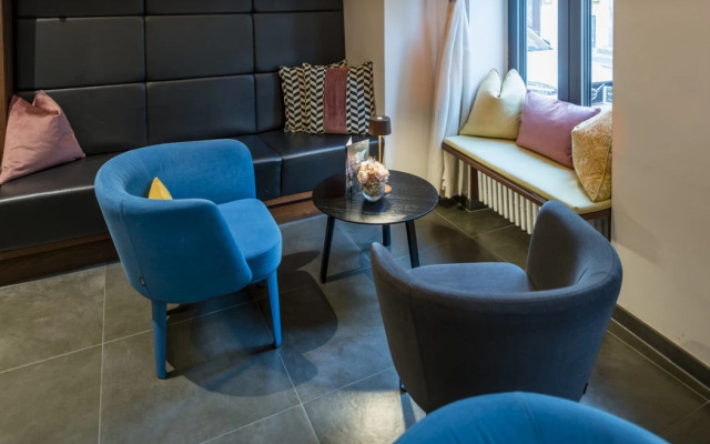 Hotel Mrak 4*