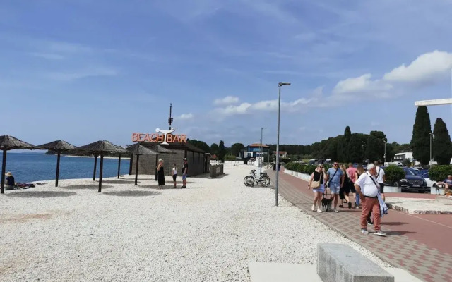 Modern and Bright Fazana Apartment With Balcony and Sea View