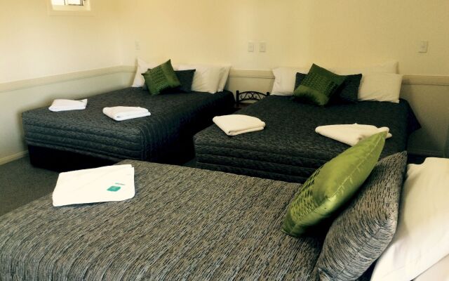 Park Avenue Hotel Motel