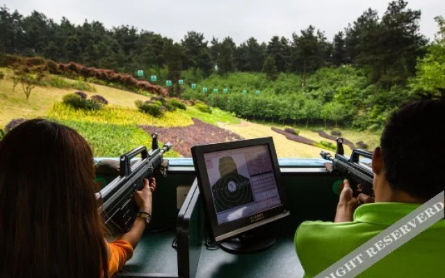 Xiangzhigou Maple Valley Holiday Hotel