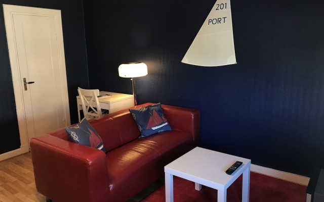 Port Hotel