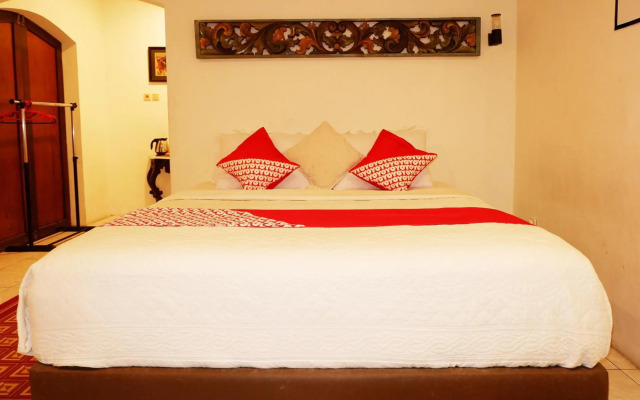 OYO 604 Cemara's Homestay