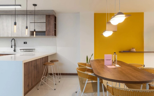 w Impressive 3BR With Balcony in Laureles