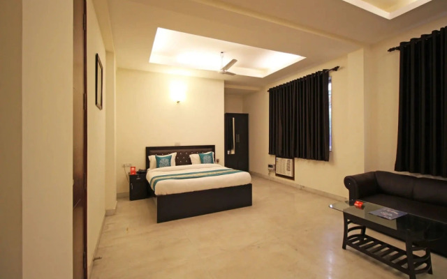 Aksh Palace