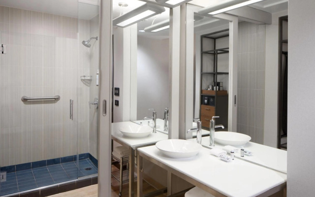 AC Hotel by Marriott National Harbor Washington, D.C. Area