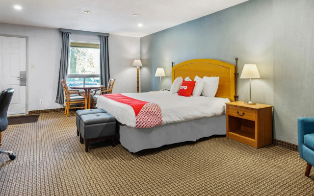 First Canada Inn Cornwall