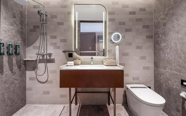 Hilton Garden Inn Xinyang East Railway Station