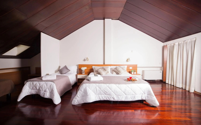 Hotel Ares