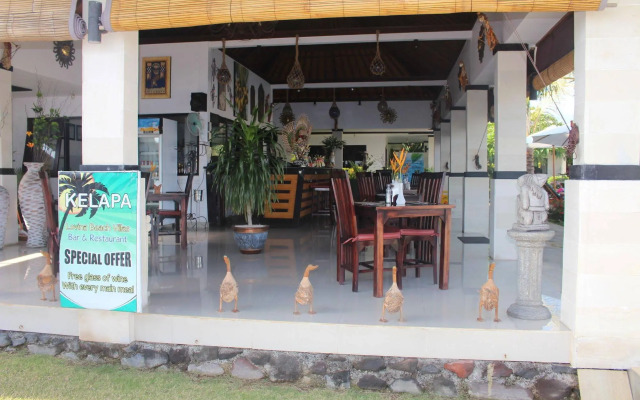 Kelapa Lovina Beach Villas