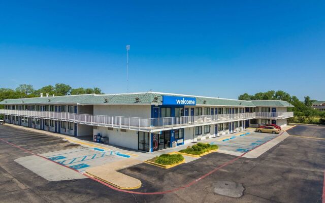 Motel 6 Bellmead, TX - Waco